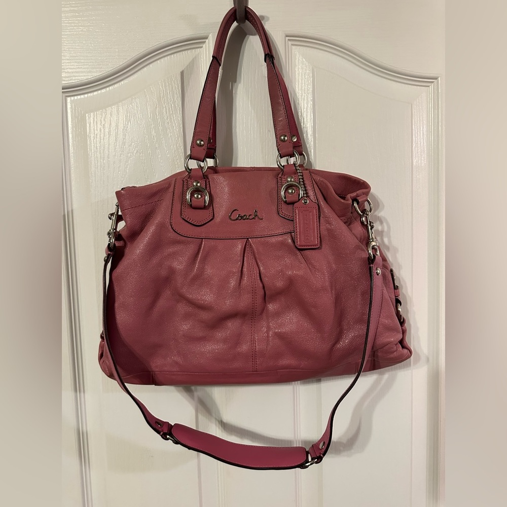 Coach purse limited edition breast cancer awareness capsule